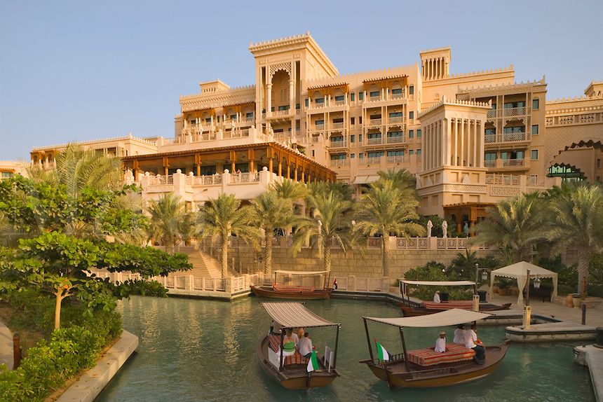 Al Qasr Hotel in UAE