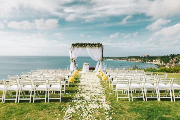 Outdoor Wedding at the Cliff